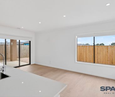 Stunning Family Home in Beveridge - Photo 4