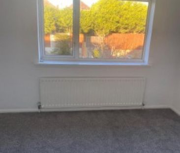 2 bedroom semi-detached house to rent - Photo 5