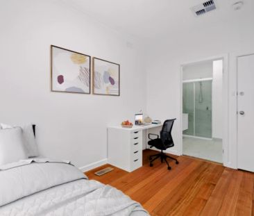 Single Room - Photo 5