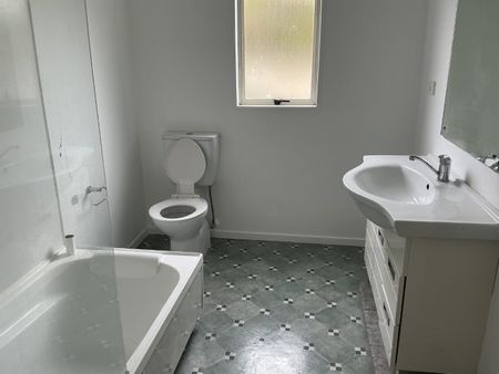 For Rent – Spacious 3-Bedroom, 2-Bathroom Home in Masterton - Photo 2