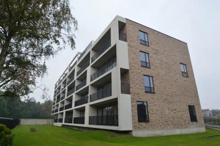 Modern 2-slaapkamerappartement met garage op rustige, groene ligging - Photo 3