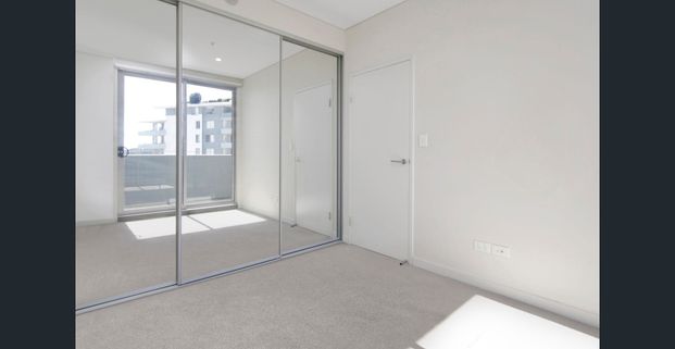 Immaculate and Convenient Two Bedroom Apartment - Photo 1