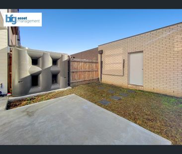 828 Sayers Road, Tarneit, Vic 3029 - Photo 2