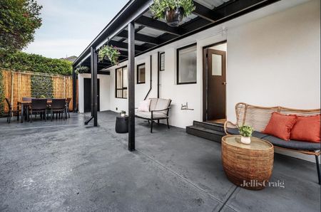 27 Windsor Avenue, Mount Waverley - Photo 5