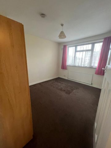 2 bedroom maisonette to rent - Photo 4