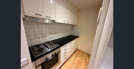 Location And Property Perfect! - Photo 5