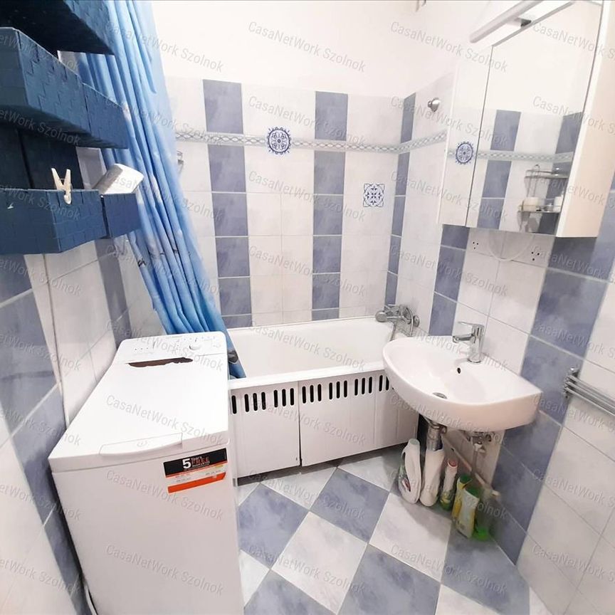 Kiadó jó állapotú lakás - Szolnok - Fotó 1
