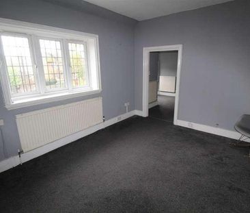 High Road, Byfleet, KT14 - Photo 2