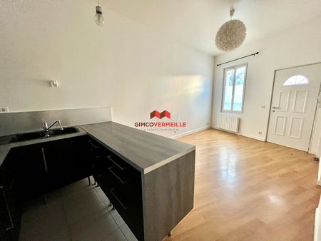 Location Appartement 2 pièces 34m² - Photo 3