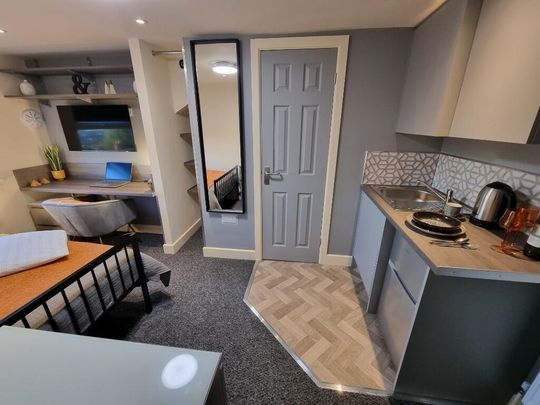 Yarborough Road - Studio 2 available NOW - Photo 1