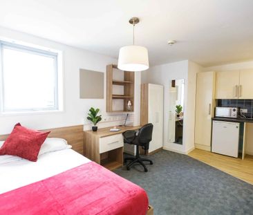 Bronze Studio - Photo 5