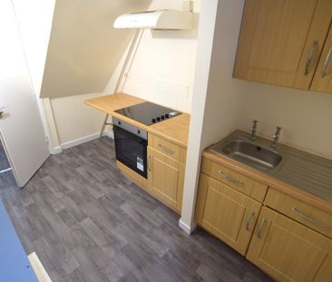 To Let 1 Bed Ground Floor Flat - Photo 6