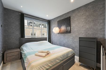 Castle Row, W4, London - Photo 3