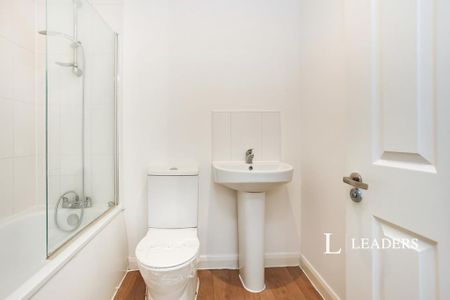 1 bedroom flat to rent - Photo 4