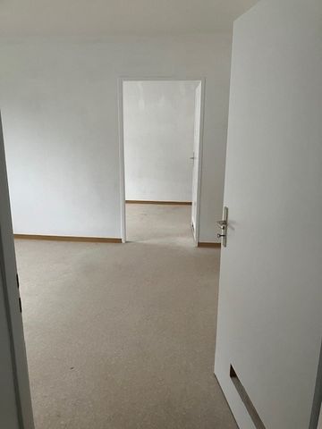 2-Zimmer-Wohnung mit modernisiertem Badezimmer in Haiger zu vermieten! - Photo 3