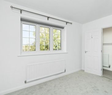 3 bedroom end of terrace house to rent - Photo 5