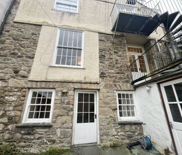 The Square - Penryn - Photo 3