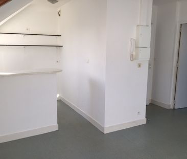 A Louer - Vertou - Appartement Rénové 2 Pièces De 32.57 M2 - Photo 3