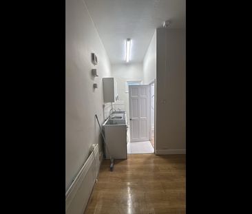 Studio Flat, High St, SE20 - Photo 5