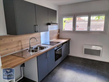 Location Appartement 3 pièces 67m² BOURGES 18000 - Photo 3