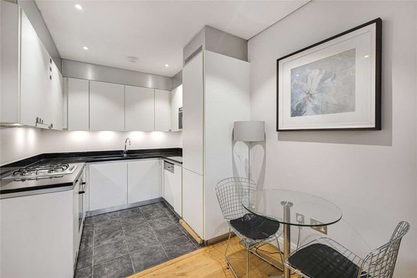 A modern apartment set within this well maintained building in Belgravia. - Photo 1