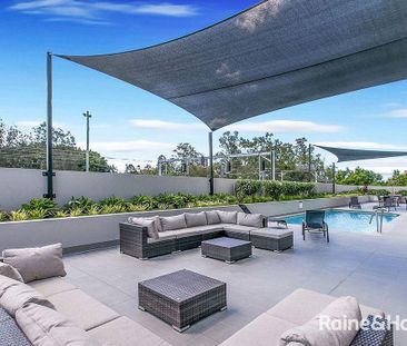 Stylish 2-Bedroom Apartment in Resort-Style 'Landmark' Complex - Photo 6