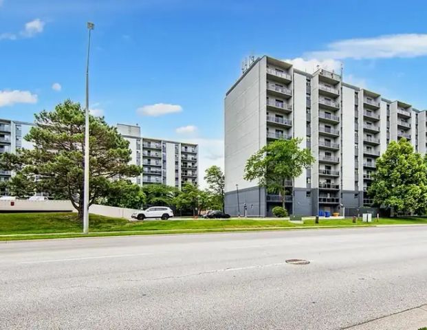 Nottingham Towers | 56/64 Finch Drive, Sarnia - Photo 1