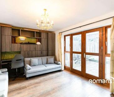 Cherry Tree Walk, Oakridge Village, Basingstoke, RG21 - Photo 2