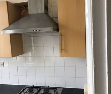 2 Bed Flat, High Road Leytonstone, E15 - Photo 6