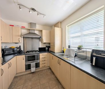 2 bedroom apartment to rent - Photo 2