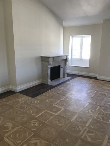 Location Appartement 5 pièces 163m² BORDEAUX 33000 - Photo 2