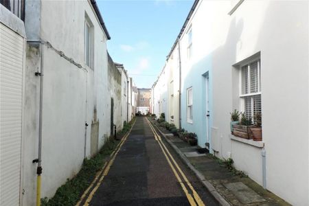 4 bedroom flat to rent - Photo 5