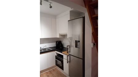 Een appartement op de derde verdieping met ruim terras - Photo 4