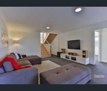 Spacious Two Story Home In Prince Henry Heights with Impeccable Vie... - Photo 2