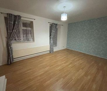 Mungo Park Road Rainham, RM13 - Photo 4