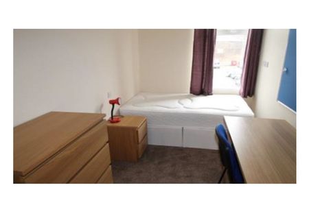Hungate - House Share - 1 Room Available From March - Photo 2
