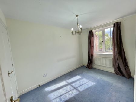 Williams Close, Chester - Photo 4