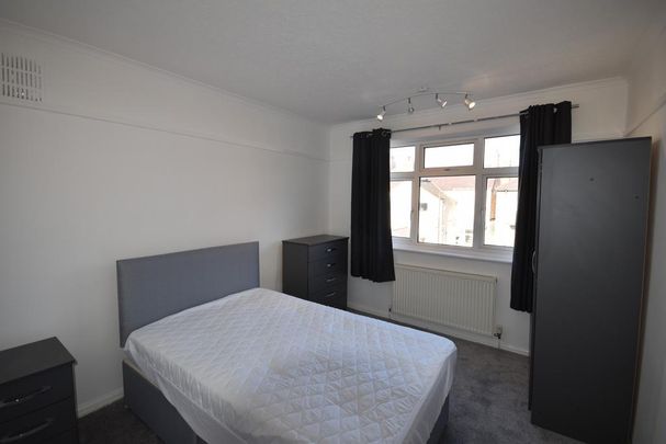 1 bedroom in a house share to rent - Photo 1