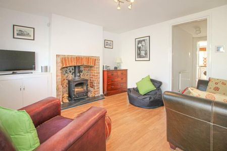 2 bedroom terraced house to rent - Photo 5