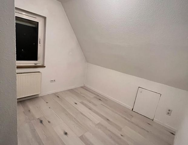 54 qm Wohnung 2 OG zu vermieten - Foto 1