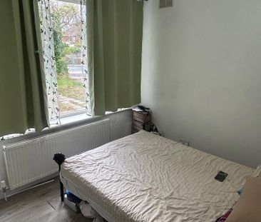 2 bedroom maisonette to rent - Photo 4