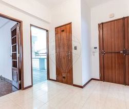 Apartment 3 bedrooms for rent Beato Lisboa - parking space, garage - Photo 5