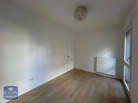 Appartement à louer 3 pièces 69.59m² - Photo 2