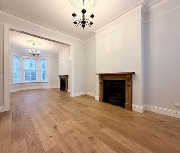 4 bedroom terraced house to rent - Photo 4