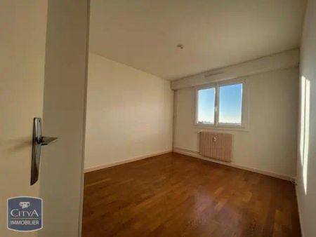 Appartement à louer 4 pièces 80.85m² - Photo 3