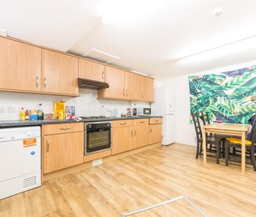 3 bed apartment to rent in Clayton Street West, Newcastle Upon Tyne... - Photo 6