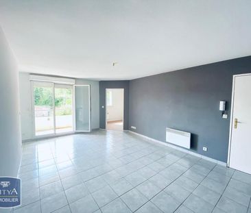 Location Appartement 2 pièces 54m² LE CATEAU CAMBRESIS 59360 - Photo 1