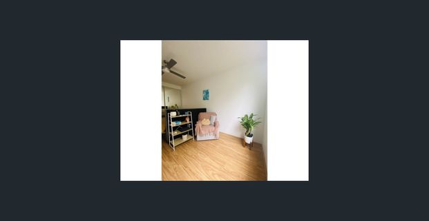 Furnished Studio + Parking - Photo 1