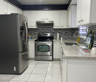 For Lease - 17 Calmist Crescent, Brampton, Ontario - Photo 6