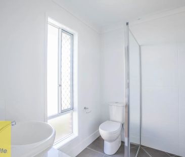 Modern Home in Convenient Location - Photo 6